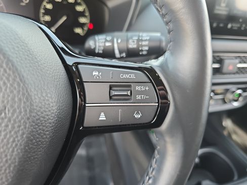 Used 2023 Honda HR-V EX-L image 17