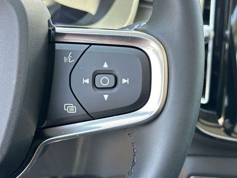 New 2024 Volvo XC40 B5 Ultimate w/ Climate Package image 8