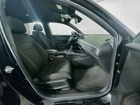 Used 2025 Honda HR-V Sport image 28