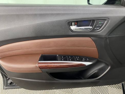 Used 2015 Acura TLX w/ Technology Package image 12
