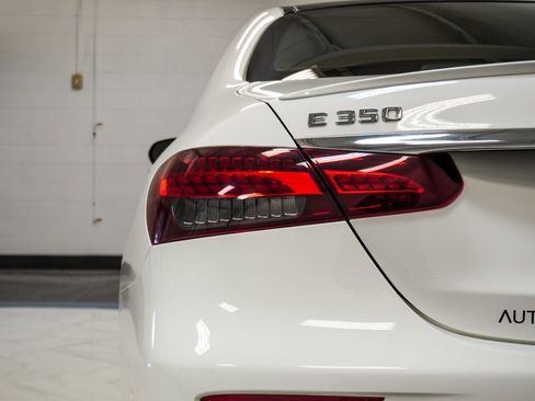 Used 2023 Mercedes-Benz E 350 4MATIC Sedan w/ Premium Package image 40