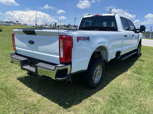 Certified 2023 Ford F250 XL w/ FX4 Off-Road Package AWD/4WD image 6
