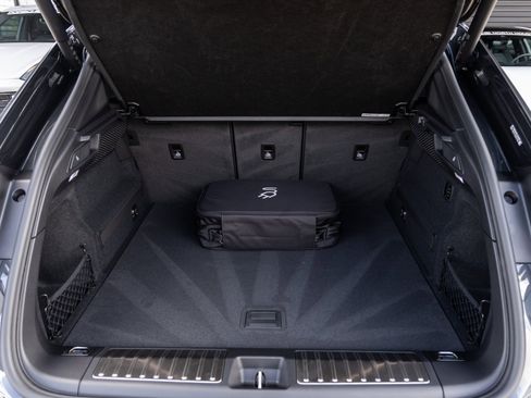 New 2025 Porsche Macan 4S Electric image 39