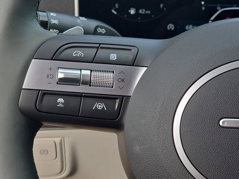 New 2026 Hyundai Tucson Limited FWD image 17