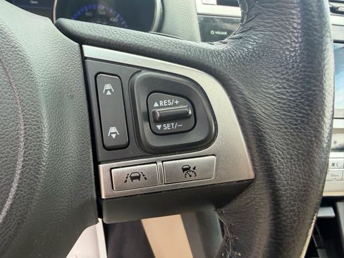 Used 2017 Subaru Outback 2.5i Limited AWD/4WD image 29