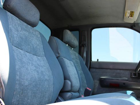 Used 2000 Toyota Tacoma 4x4 Xtracab V6 image 14