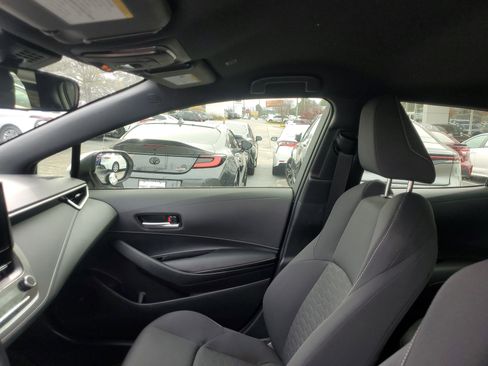 Used 2023 Toyota Corolla SE image 17