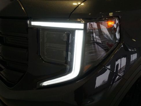 Used 2024 GMC Sierra 1500 Elevation w/ Elevation Premium Package image 34