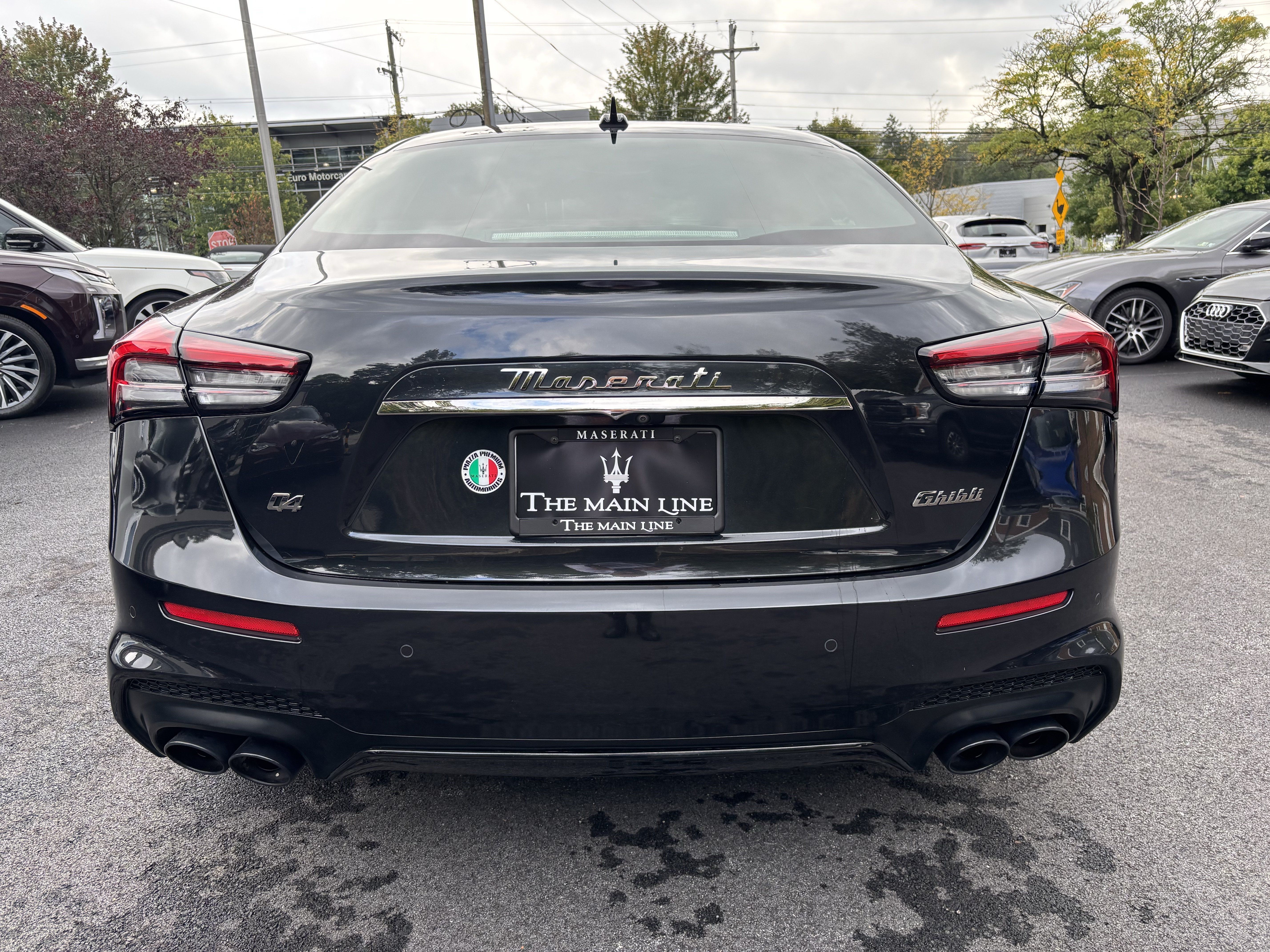 Used 2022 Maserati Ghibli Modena Q4 AWD/4WD image 11