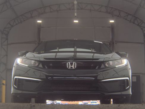 Used 2019 Honda Civic LX image 4