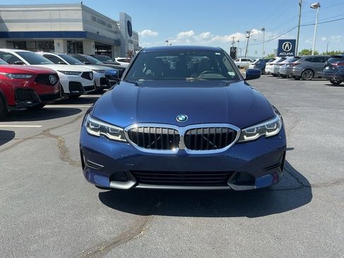 Used 2020 BMW 330i xDrive Sedan w/ Convenience Package AWD/4WD image 6