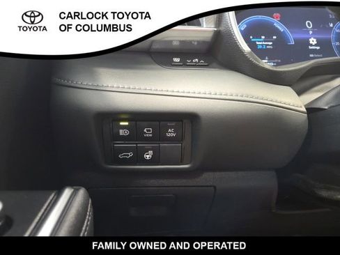 Used 2023 Toyota Highlander Platinum image 26