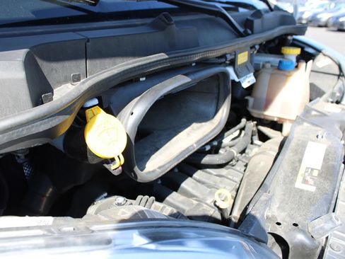 Used 2024 RAM ProMaster 2500 w/ Safety Group FWD image 22