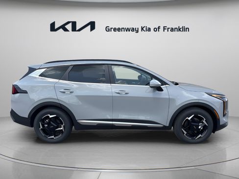 New 2026 Kia Sportage EX w/ EX Panorama Roof Package FWD image 8