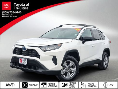 Used 2022 Toyota RAV4 LE AWD/4WD image 1