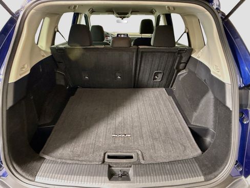 Used 2023 Nissan Rogue SV FWD image 35