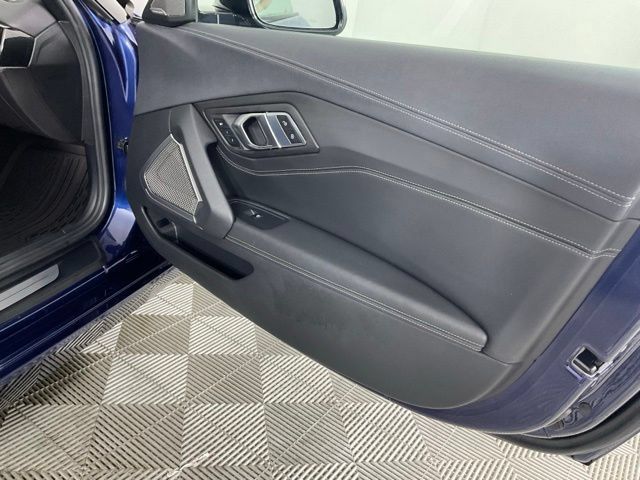 Used 2019 BMW Z4 sDrive30i w/ Executive Package RWD image 19