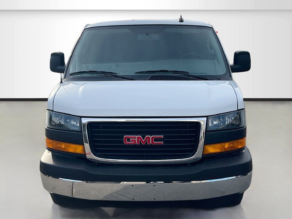 Used 2025 GMC Savana 2500 w/ Safety Package RWD image 2