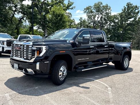 New 2026 GMC Sierra 3500 Denali w/ Denali Reserve Package AWD/4WD image 4