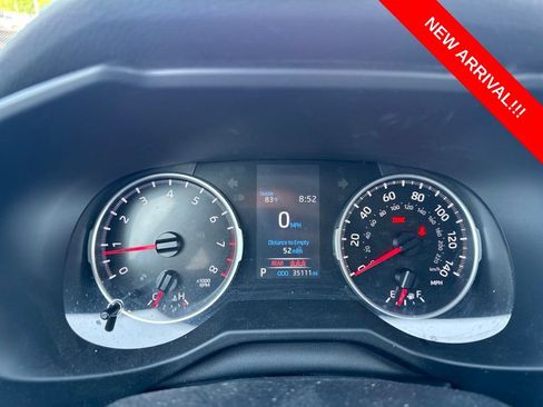 Used 2022 Toyota RAV4 LE AWD/4WD image 10