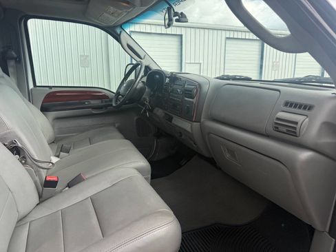 Used 2006 Ford F350 Lariat image 71