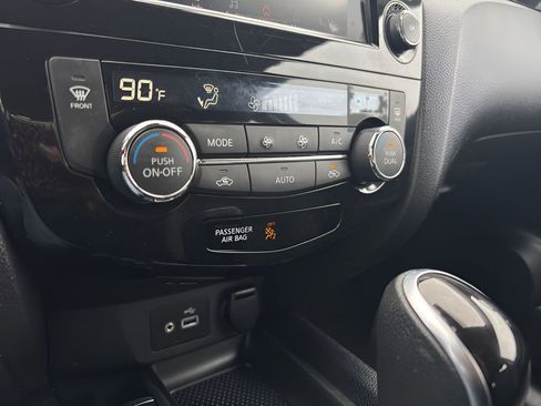 Used 2022 Nissan Rogue Sport SL w/ Premium Package AWD/4WD image 17