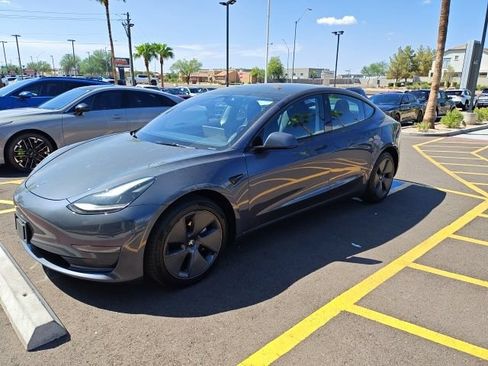 Used 2023 Tesla Model 3 Standard Range RWD image 3