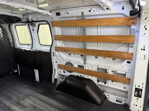 Used 2019 Ford Transit 250 130 Low Roof w/ Exterior Upgrade Package RWD image 73