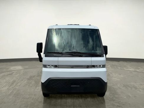 Used 2024 Chevrolet Brightdrop 600 w/ Commercial Equipment Package AWD/4WD image 8