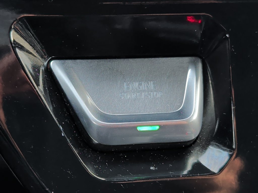Used 2025 GMC Sierra 1500 AT4 w/ AT4 Preferred Package AWD/4WD image 26