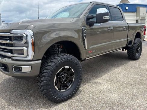 New 2026 Ford F250 Platinum w/ Platinum Plus Package AWD/4WD image 1