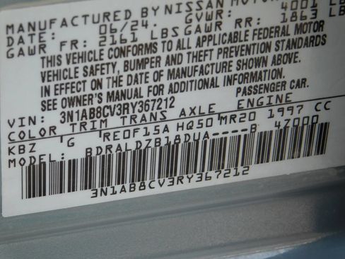 Used 2024 Nissan Sentra SV FWD image 27