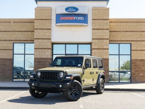 Used 2025 Jeep Wrangler Unlimited Sport AWD/4WD image 2