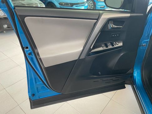 Used 2018 Toyota RAV4 Limited w/ Advanced Technology Package image 16