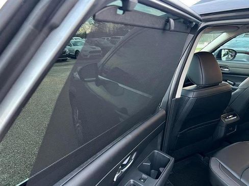 Used 2023 Nissan Pathfinder SL w/ Lighting Package (N92) image 47