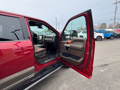 Used 2019 Ford F250 King Ranch w/ Chrome Package image 33