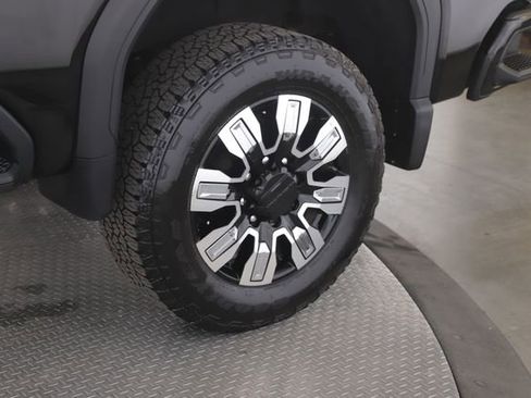 Used 2026 GMC Sierra 2500 Denali w/ Denali Reserve Package AWD/4WD image 14