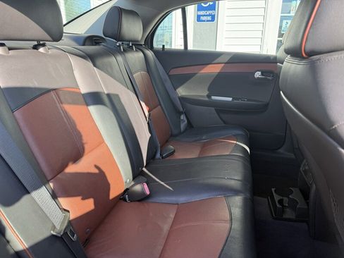 Used 2010 Chevrolet Malibu LTZ w/ HFV6 Engine Package image 11