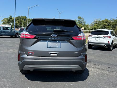 Certified 2023 Ford Edge SEL w/ Convenience Package AWD/4WD image 6