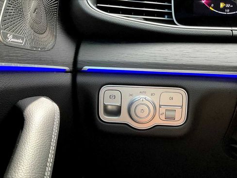 New 2026 Mercedes-Benz GLE 450e GLE 450e image 13