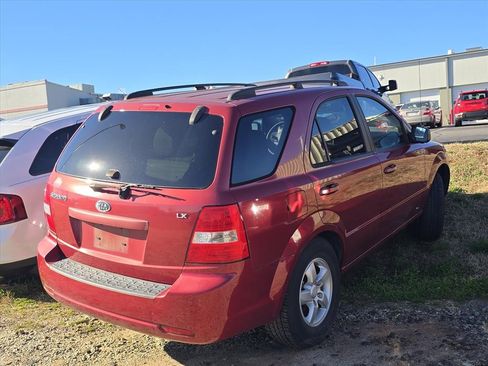 Used 2009 Kia Sorento LX image 2