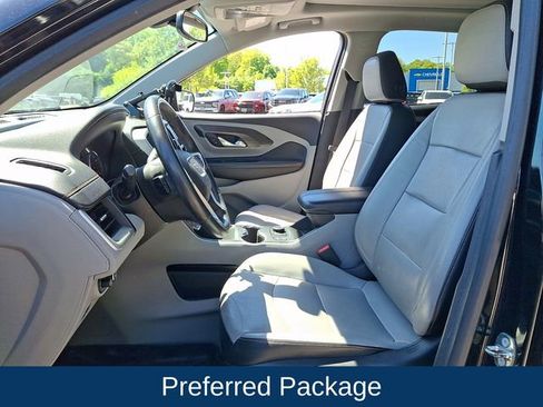 Used 2018 GMC Terrain SLT w/ Preferred Package AWD/4WD image 2