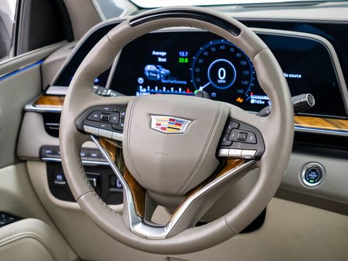 Used 2024 Cadillac Escalade Sport Platinum w/ LPO, ONYX Package AWD/4WD image 12