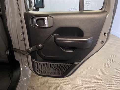 Certified 2021 Jeep Wrangler Unlimited Sport image 39