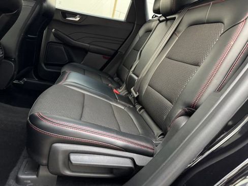 Used 2023 Ford Escape ST-Line w/ Tech Pack #1 AWD/4WD image 8