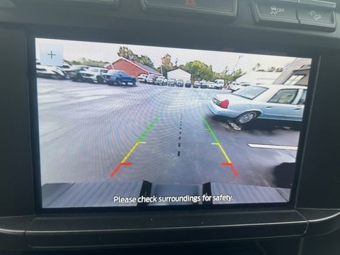 Used 2023 Ford F250 XLT w/ FX4 Off-Road Package image 16