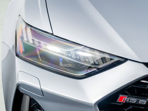 Used 2025 Audi RS 6 performance image 23