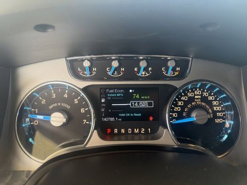 Used 2014 Ford F150 Platinum image 25