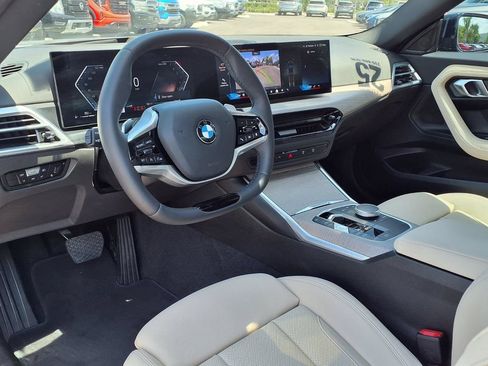 Used 2025 BMW 230i Coupe w/ Premium Package RWD image 18