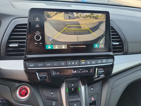 Certified 2025 Honda Odyssey EX-L image 33